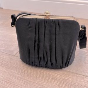 Excellent condition black vintage 40s purse